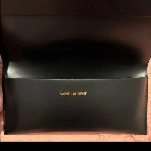 Heart-Shaped Tortoise Shell Sunglasses - Picture 6 of 6